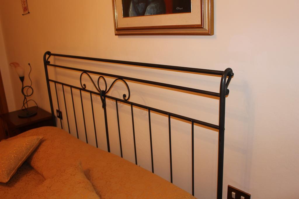 Il Vecchio Cipresso Apartment San Gimignano Room photo